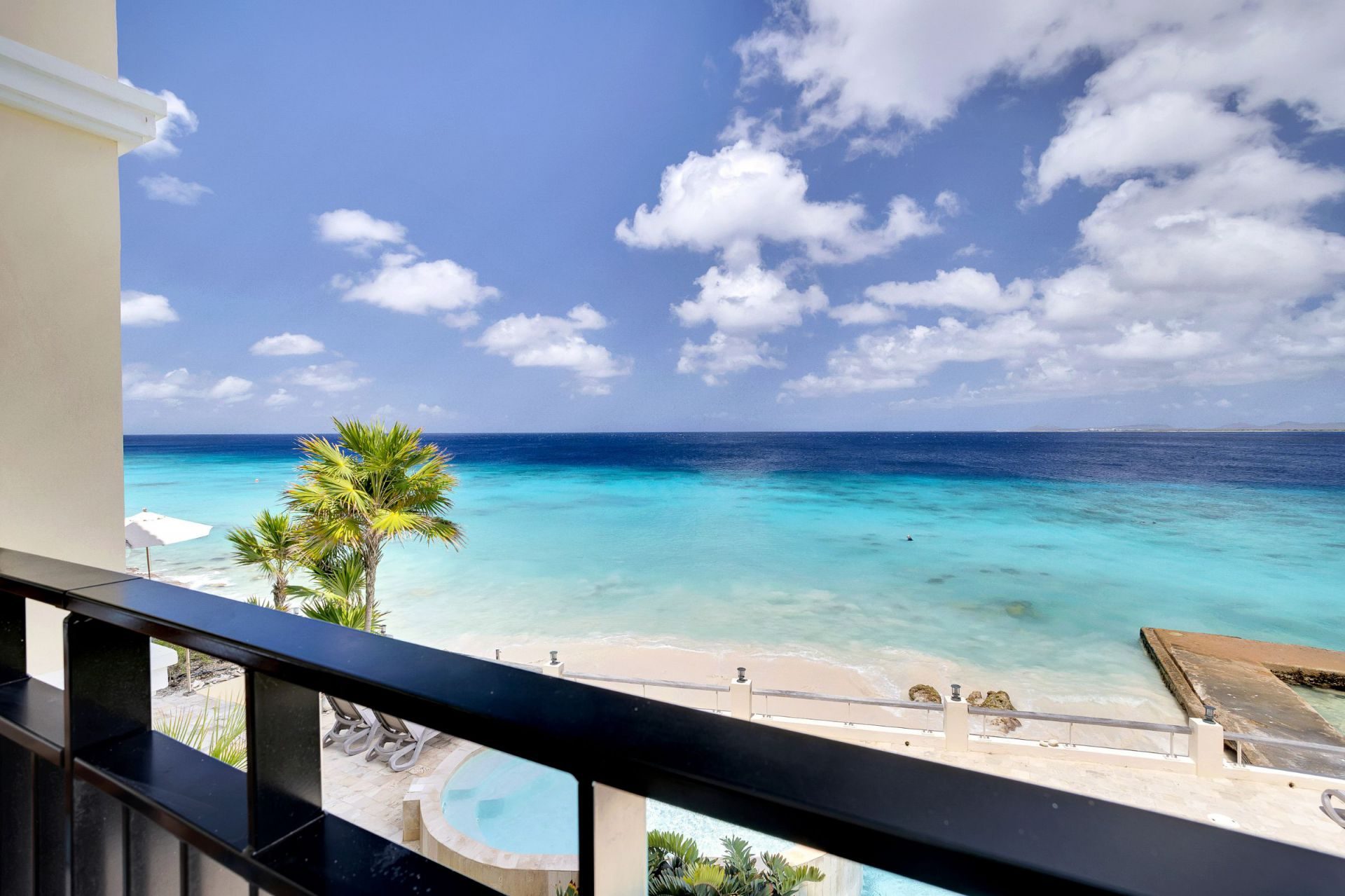 Bellevue Beach perfect for Diving and Snorkeling, photograph 27 of 29