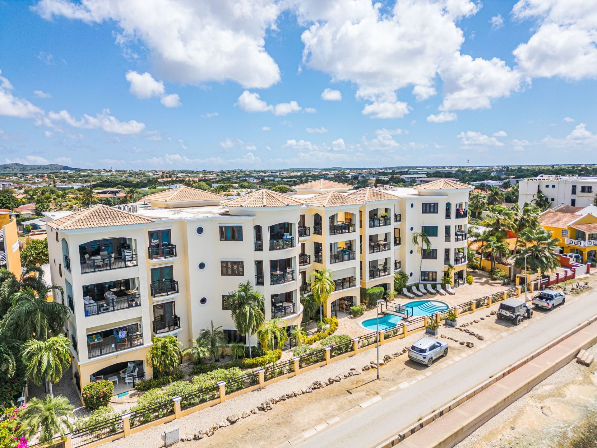 Vacation Condo on Seafront Boulevard, photograph 2 of 30