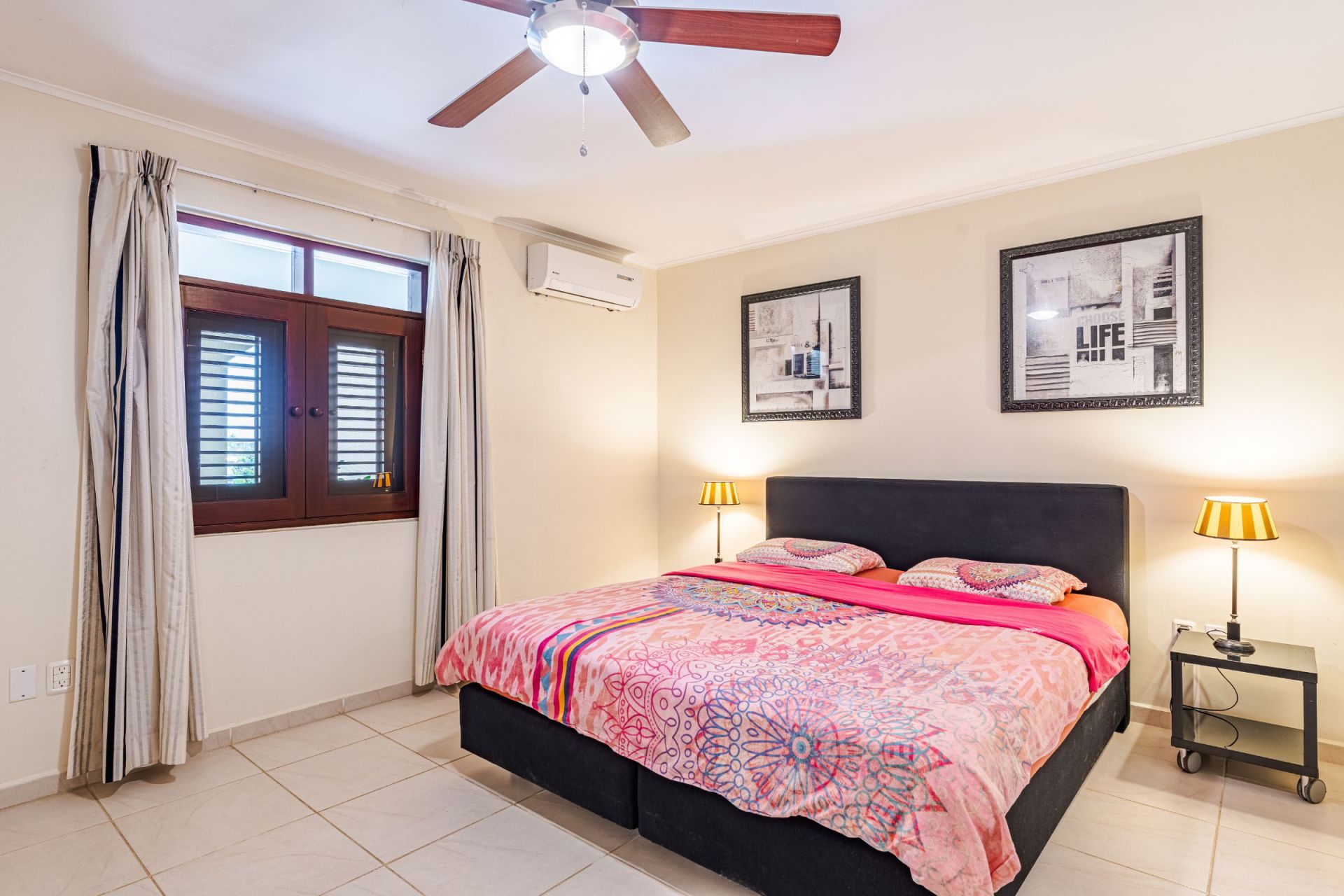 Vacation Condo on Seafront Boulevard, photograph 15 of 30