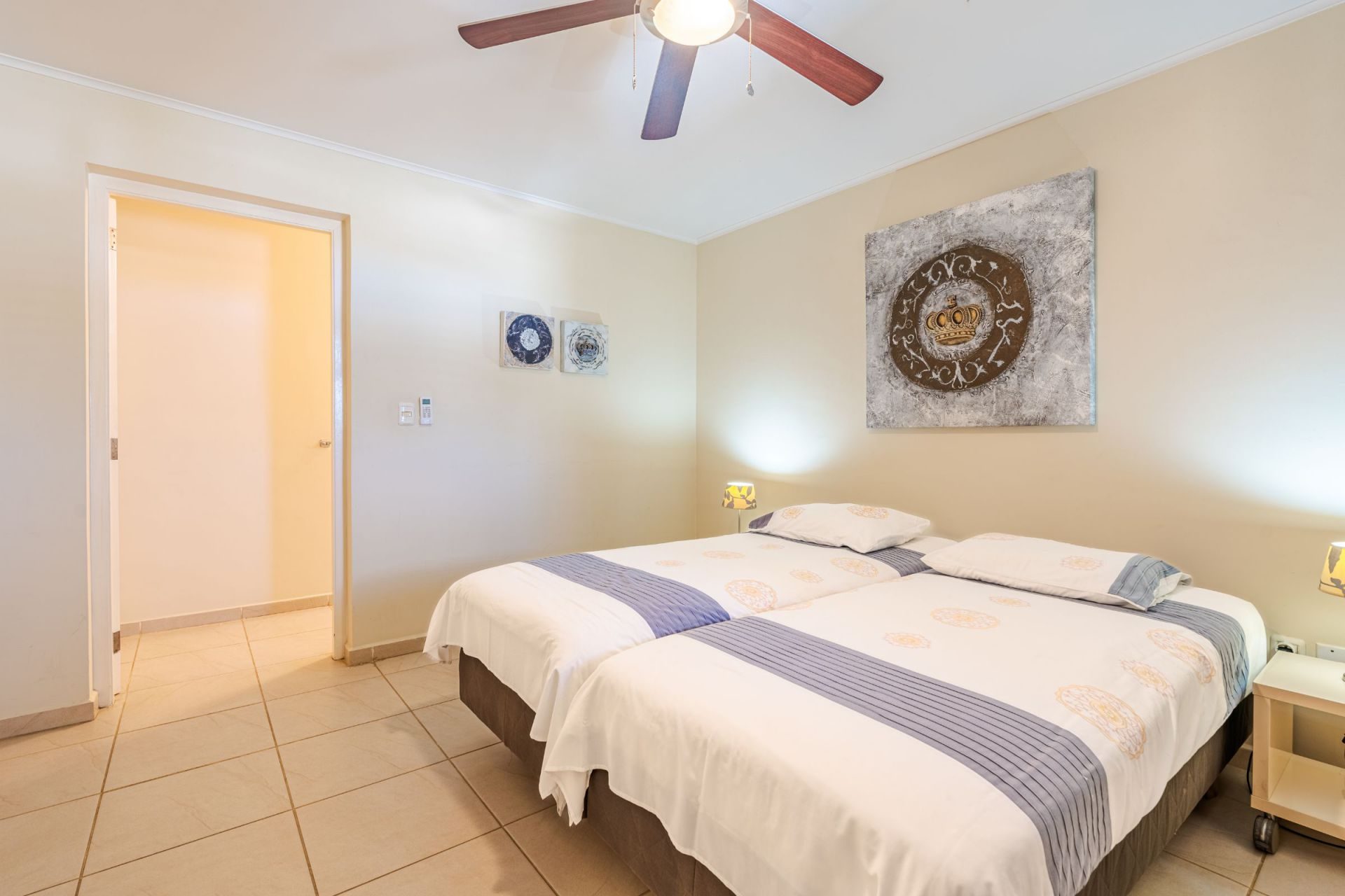 Vacation Condo on Seafront Boulevard, photograph 20 of 30