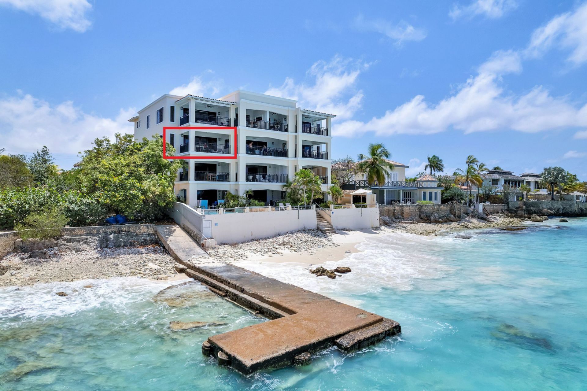 Bellevue Apartment with a Sandy Beach, photograph 5 of 23