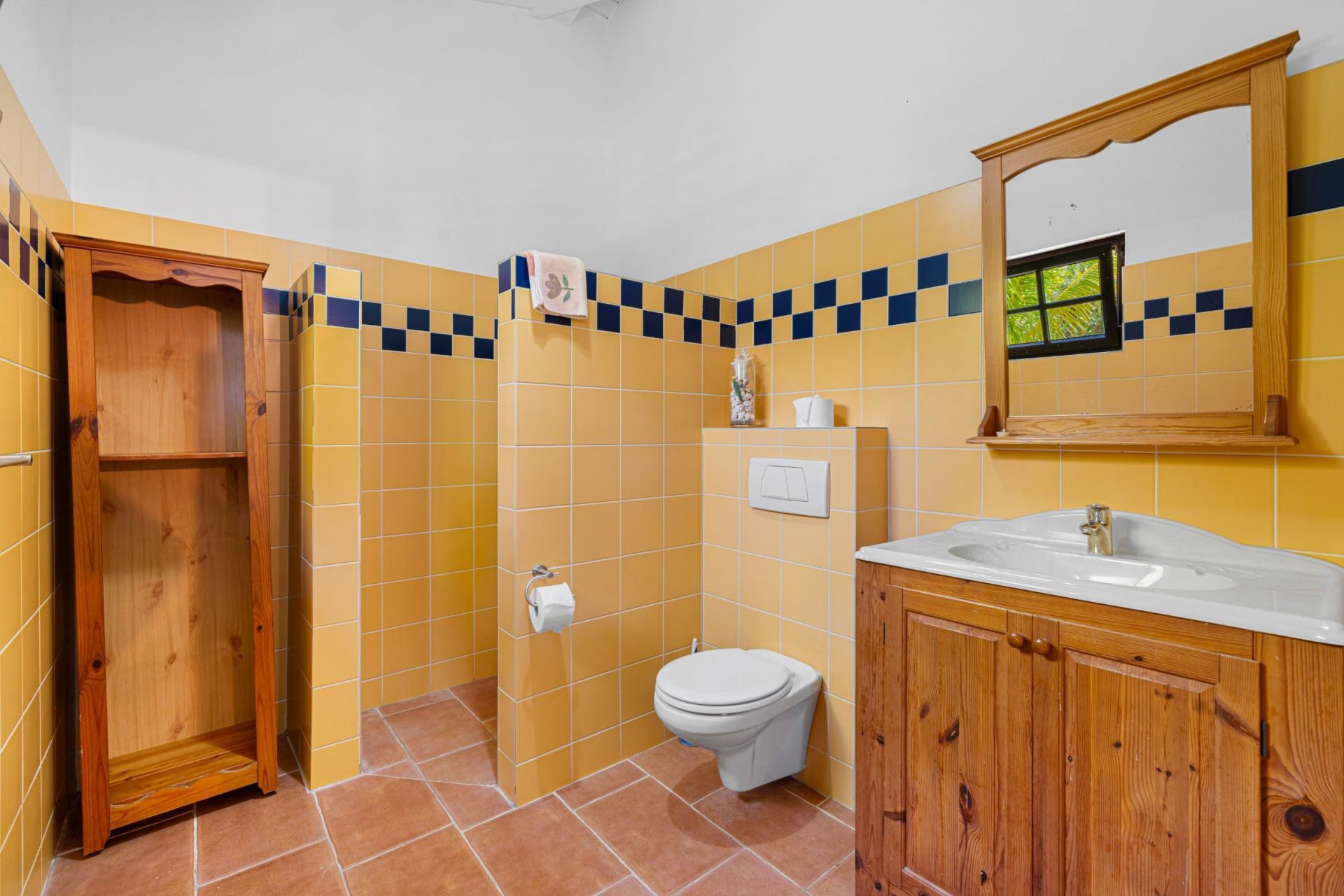 Villa with Pool, Just a Stroll from the Sea, photograph 11 of 14
