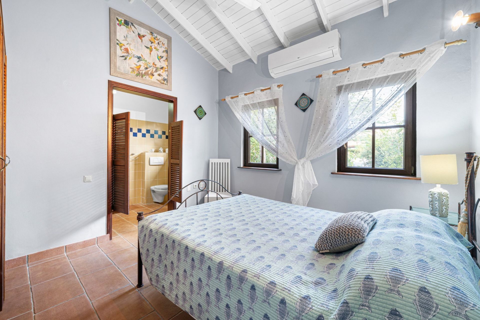 Villa with Pool, Just a Stroll from the Sea, photograph 8 of 14