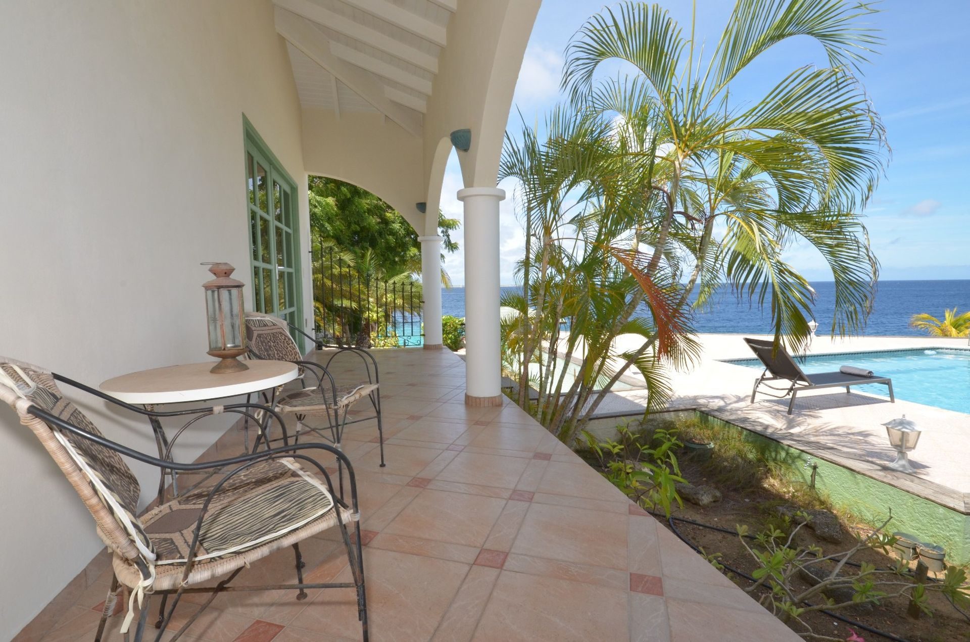 Seafront Dive & Snorkeling villa, photograph 9 of 16