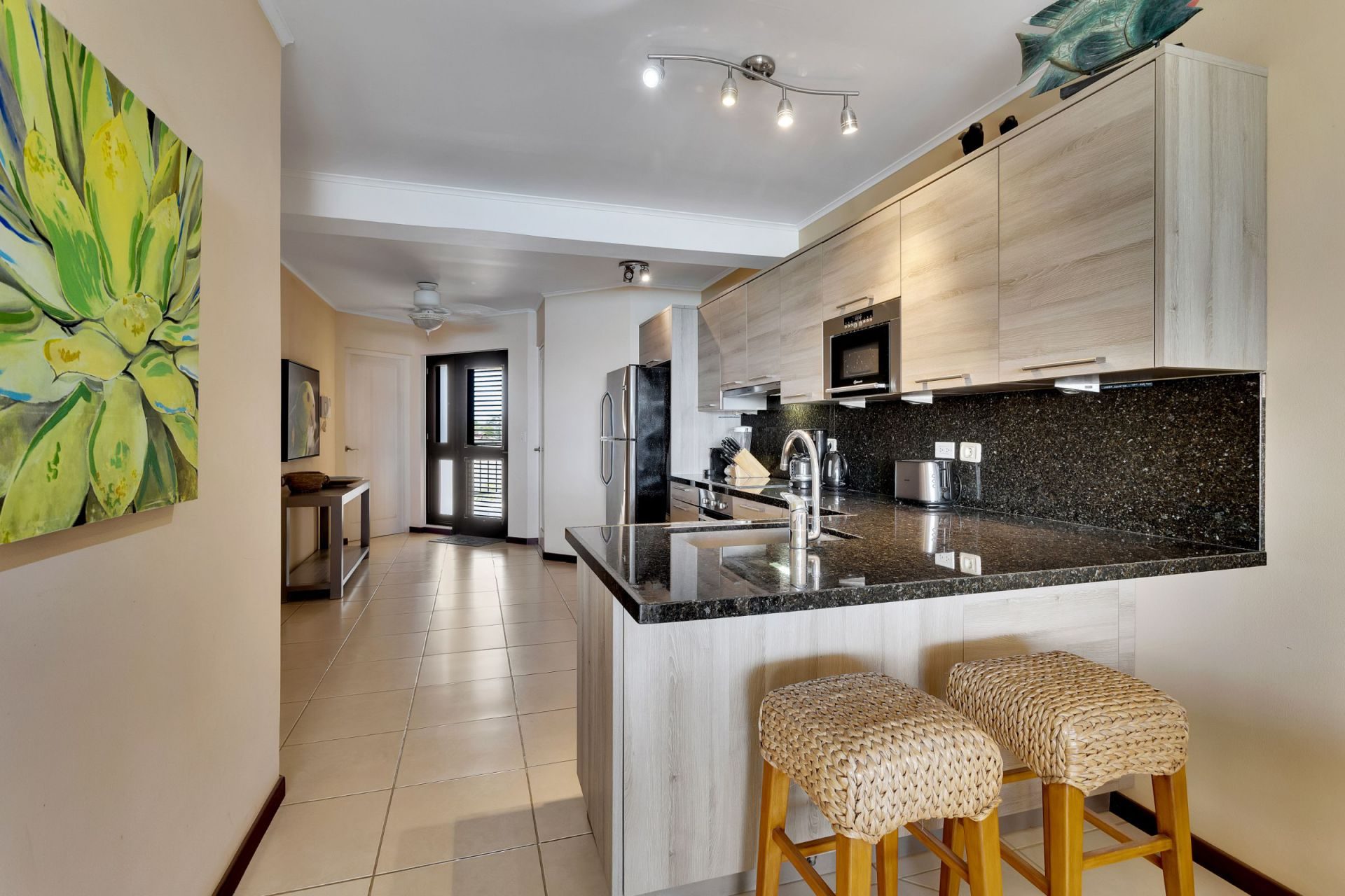 Kralendijk Sea Front Condo with Pool, photograph 13 of 57