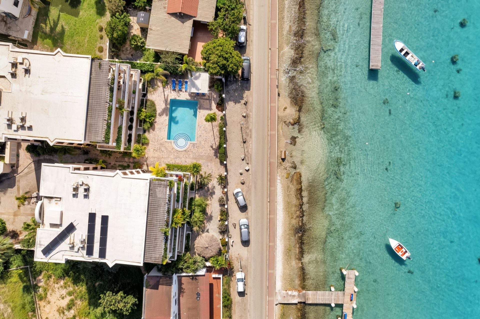 Kralendijk Sea Front Condo with Pool, photograph 56 of 57