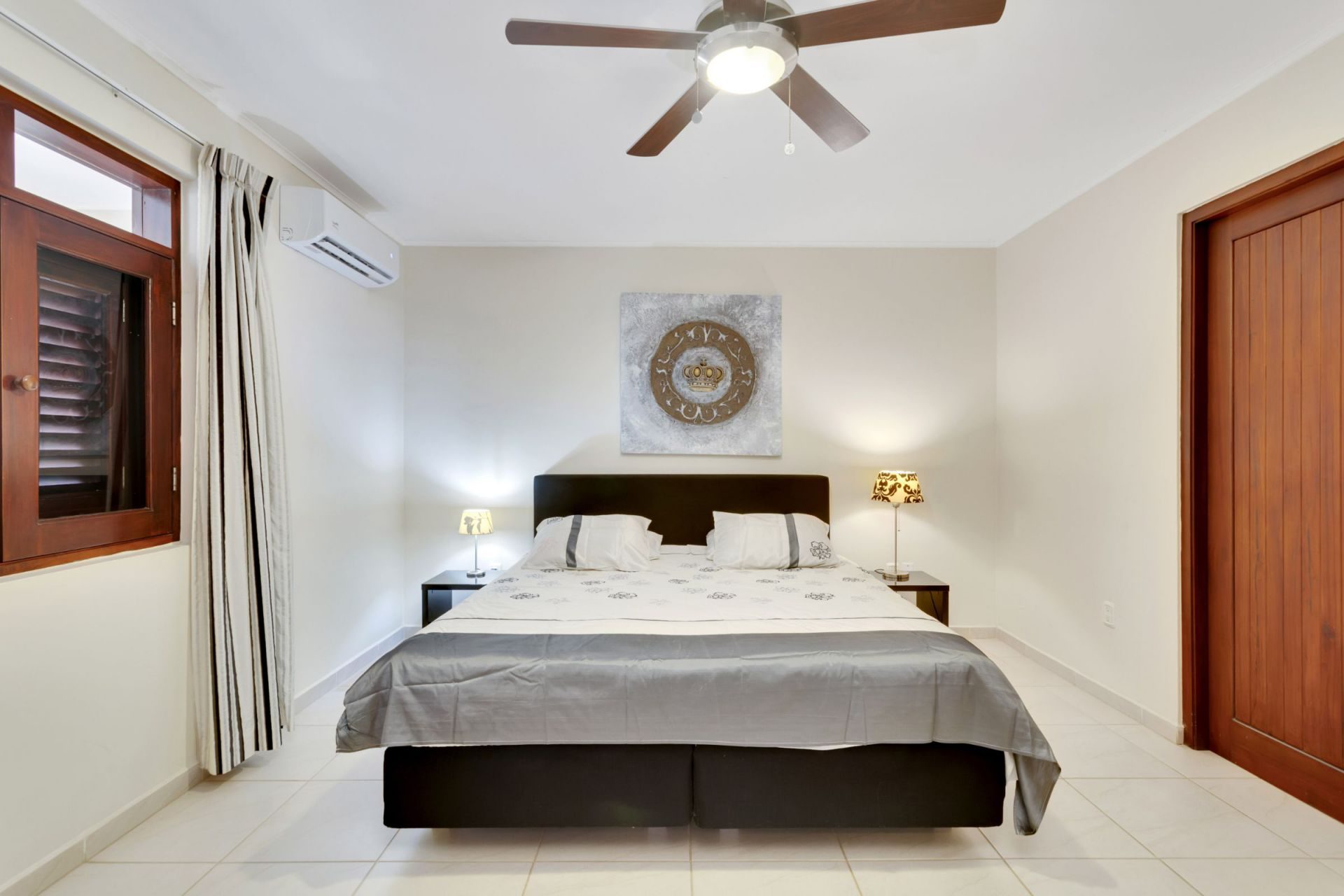 Vacation Condo on Seafront Boulevard, photograph 16 of 32