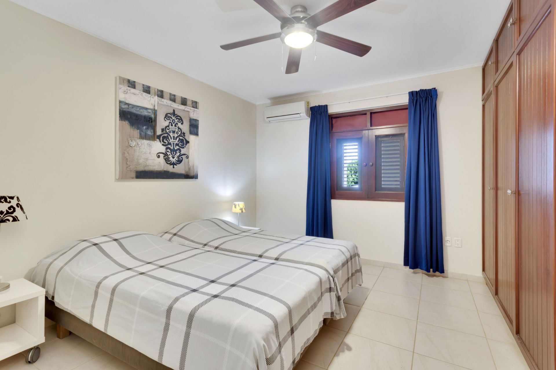 Vacation Condo on Seafront Boulevard, photograph 18 of 32