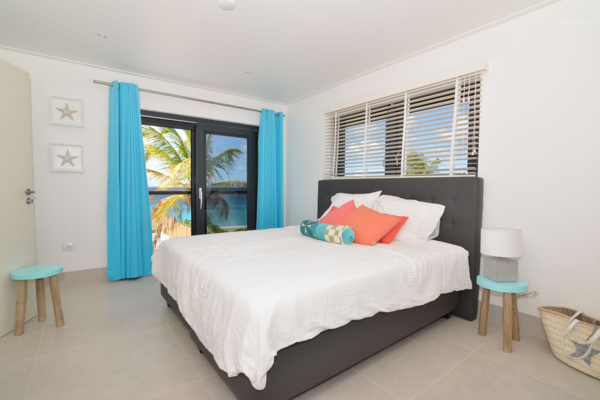 Oceanfront Family Vacation Villa, photograph 6 of 14