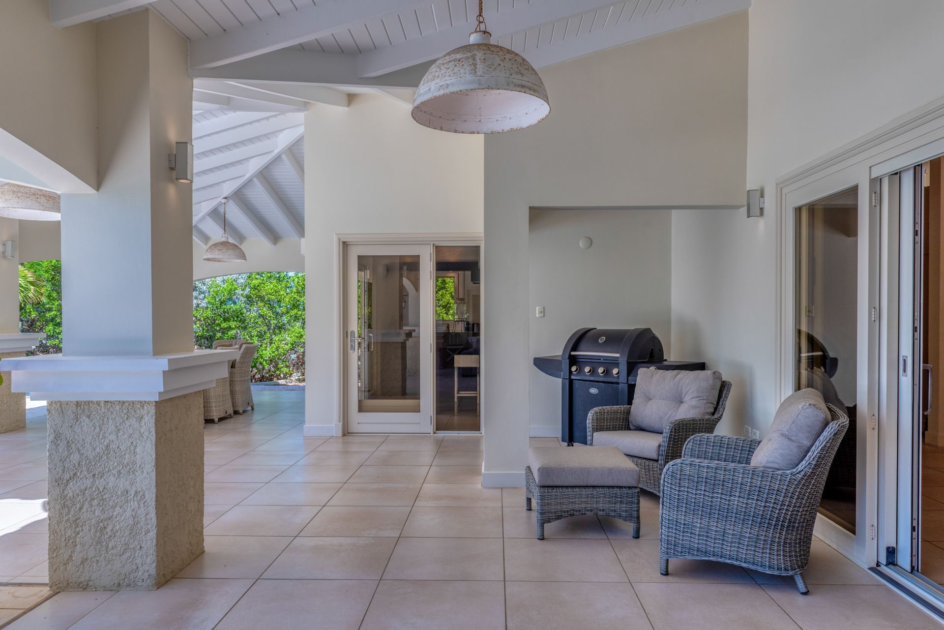 State of art seafront Vacation Villa, photograph 16 of 57