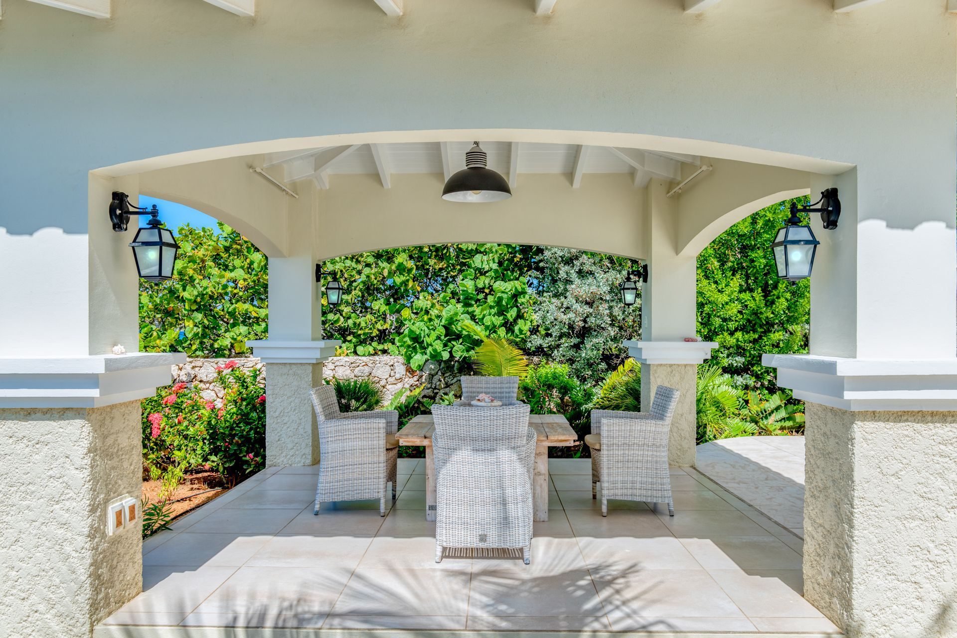 State of art seafront Vacation Villa, photograph 44 of 57