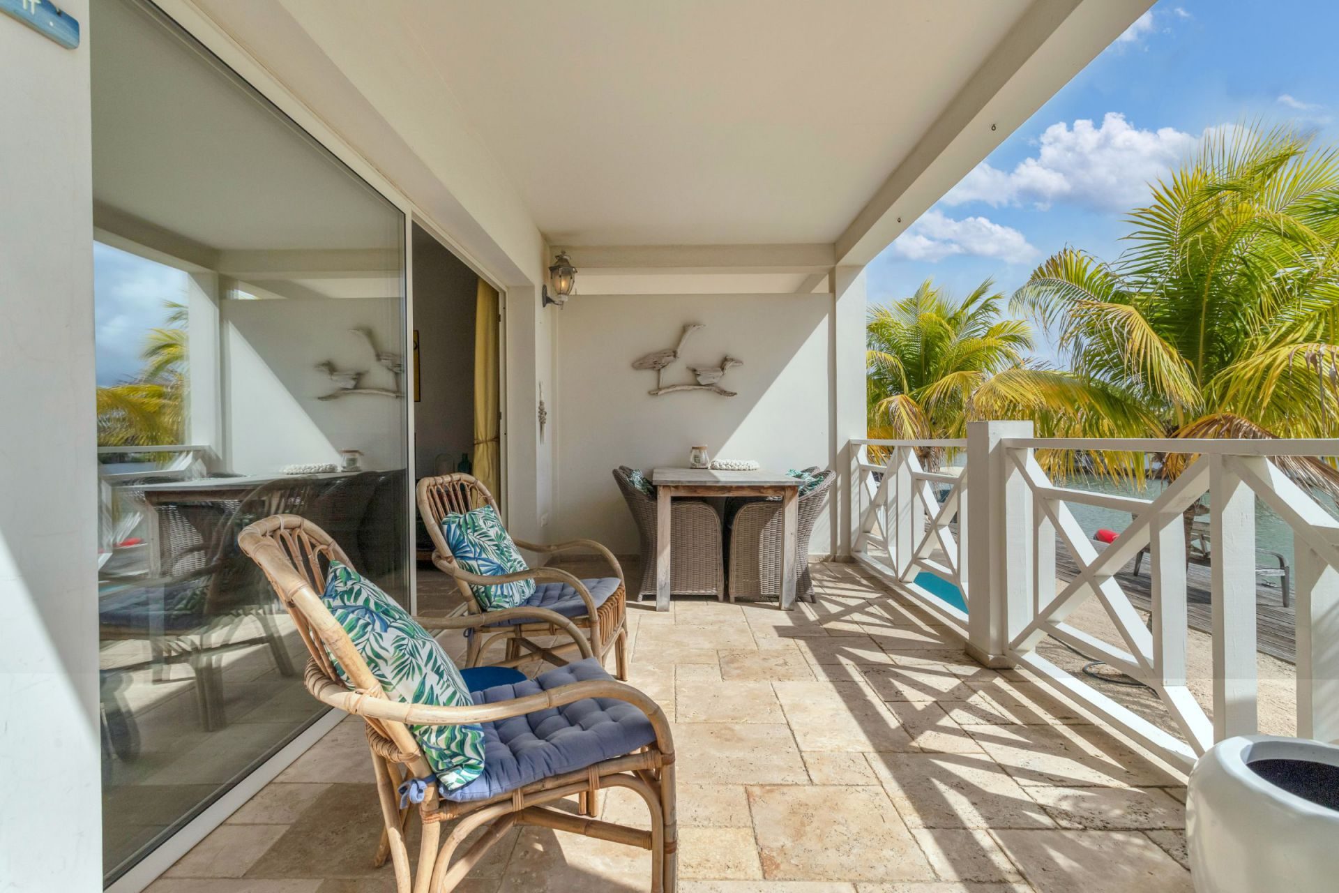 Water side Vacation Condo with shared pool, photograph 12 of 16