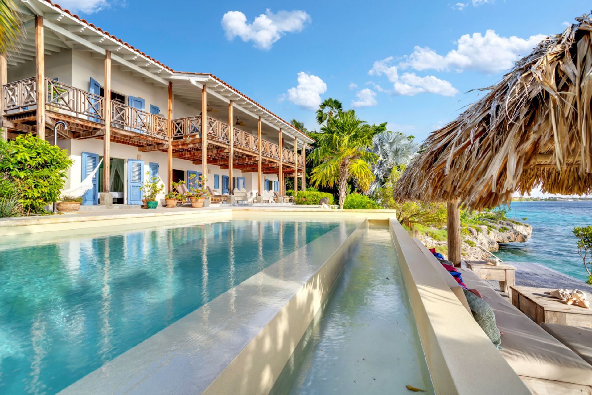 Extraordinary Ocean Front Vacation Villa, photograph 37 of 38