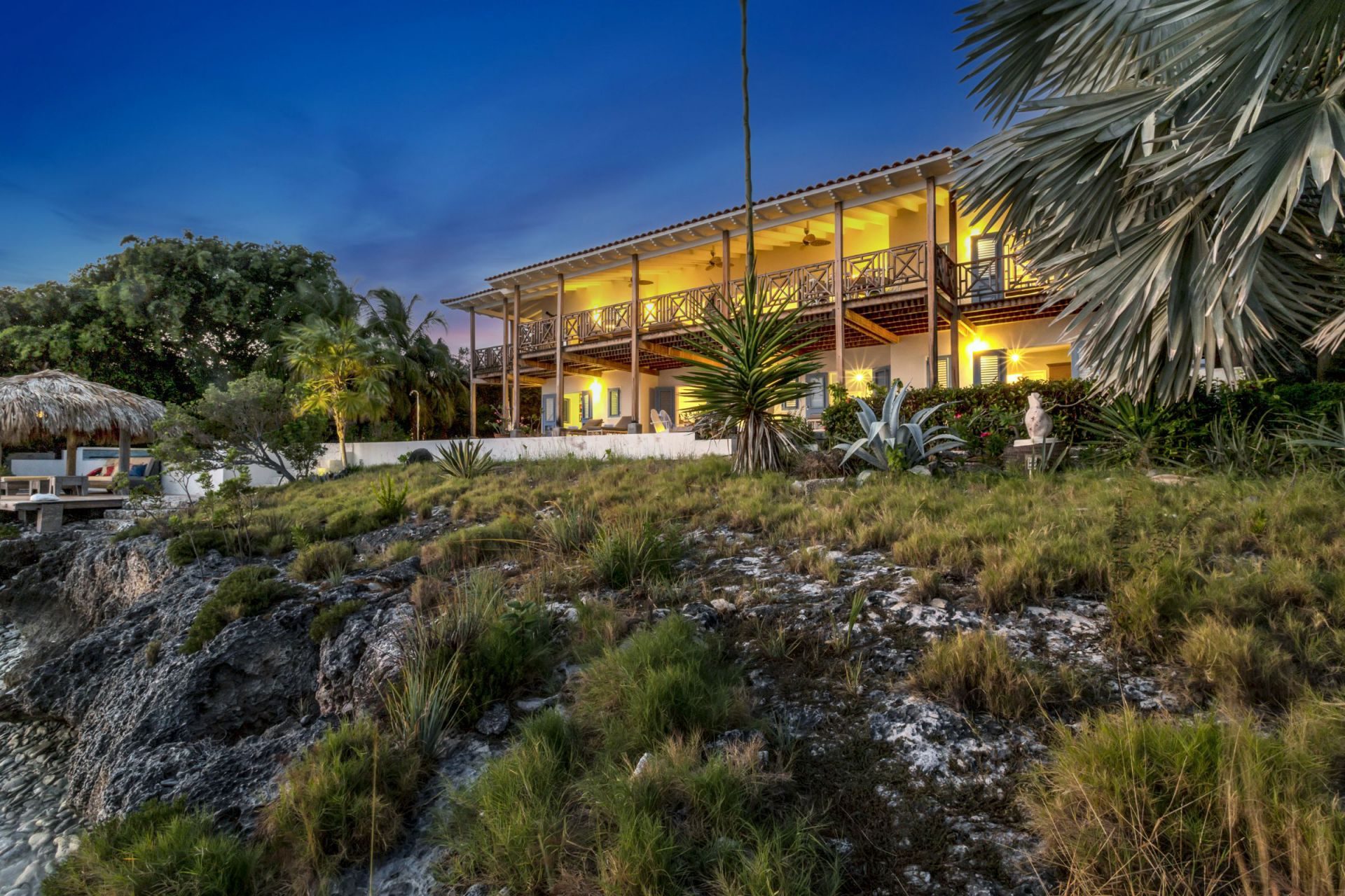 Extraordinary Ocean Front Vacation Villa, photograph 38 of 38