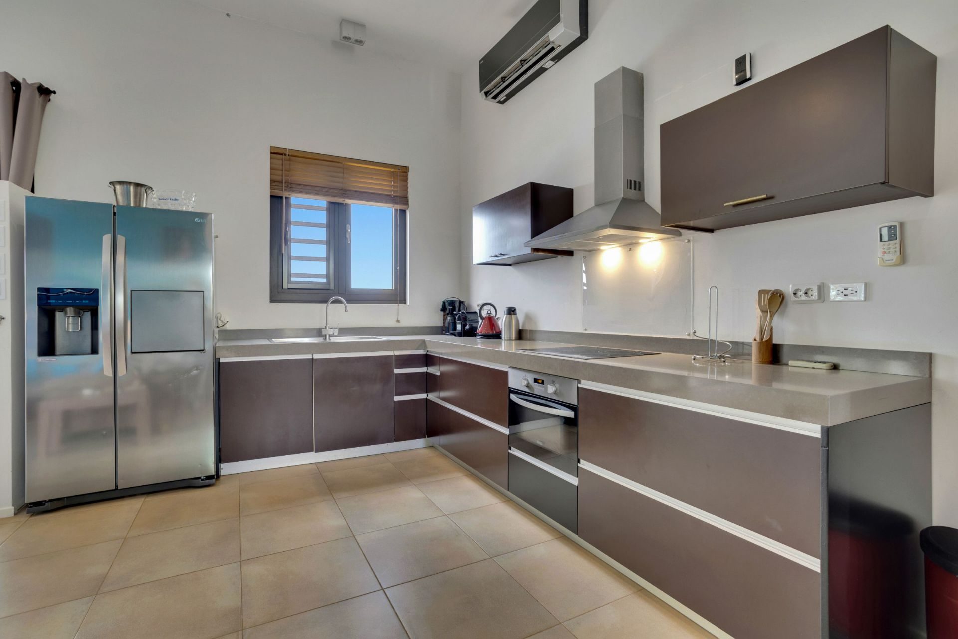 Vacation Villa with breath taking Ocean View, photograph 12 of 33