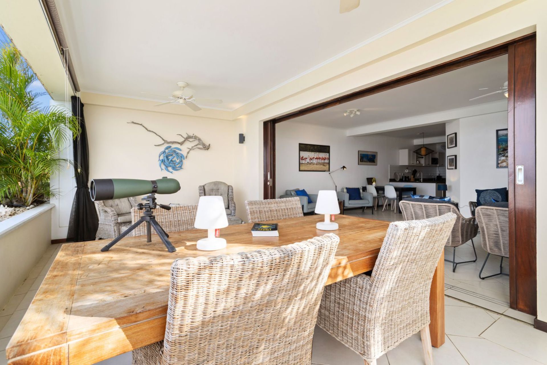 Oceanfront Vacation Condo in City Center, photograph 18 of 33