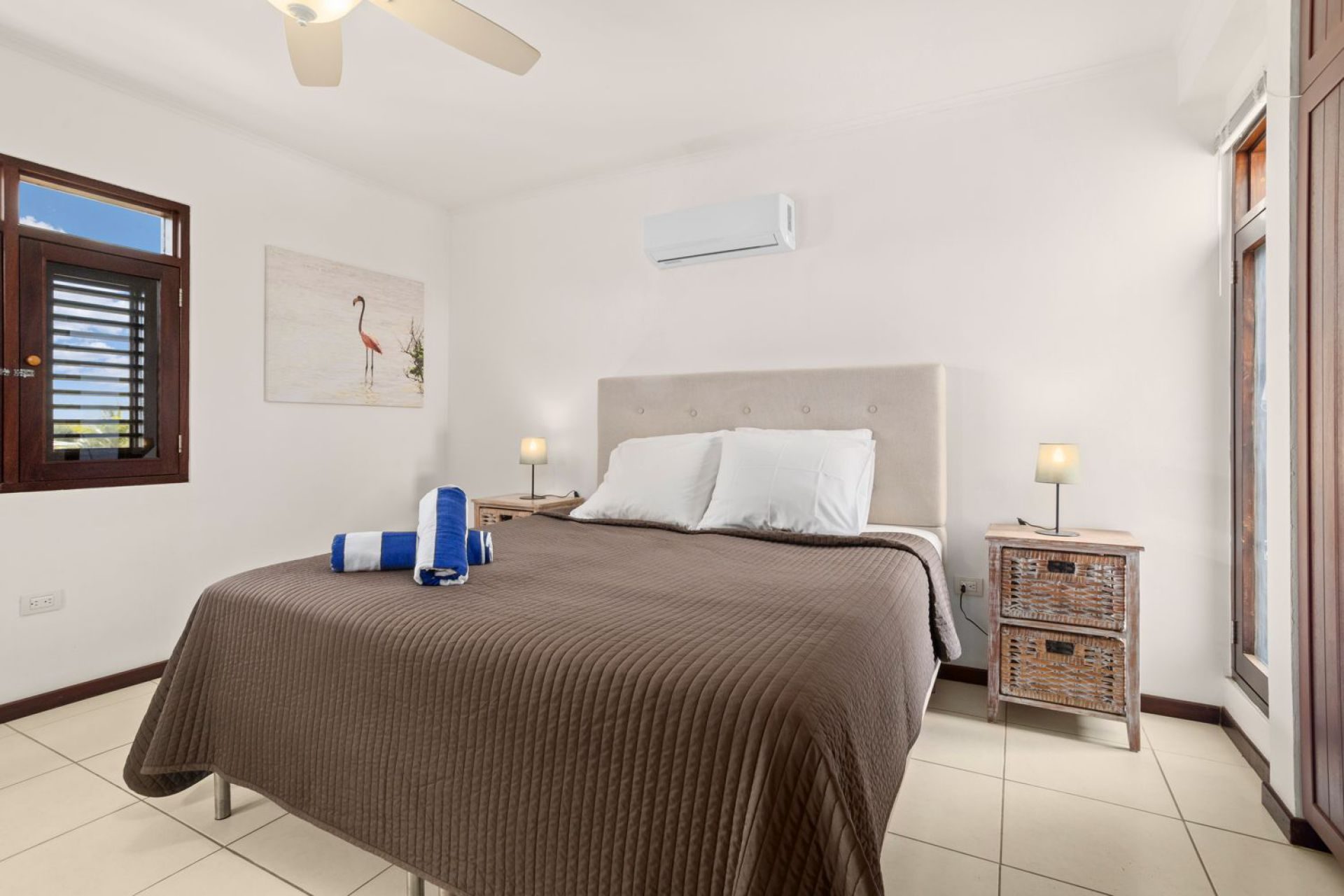 Oceanfront Vacation Condo in City Center, photograph 11 of 33