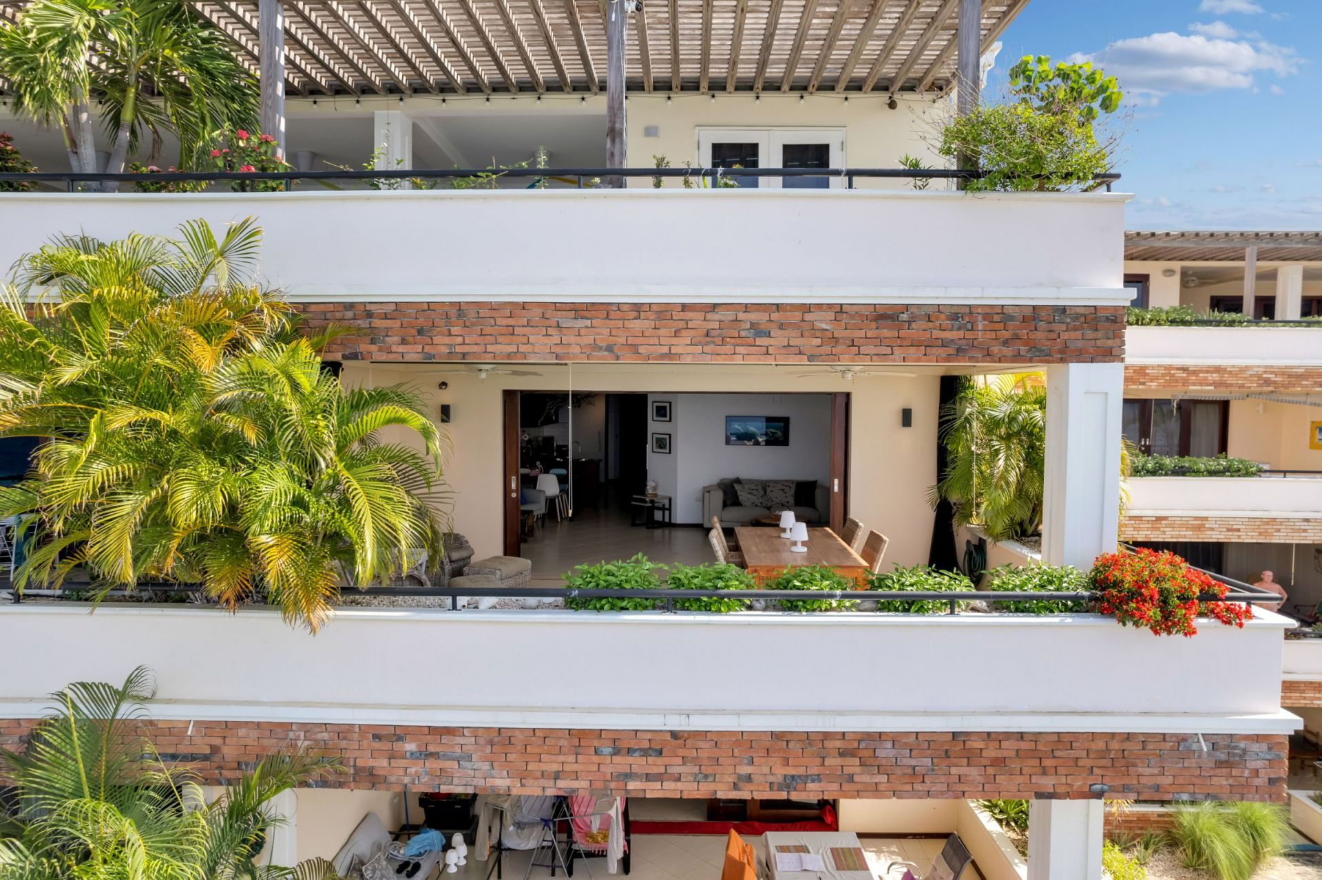 Oceanfront Vacation Condo in City Center, photograph 12 of 33