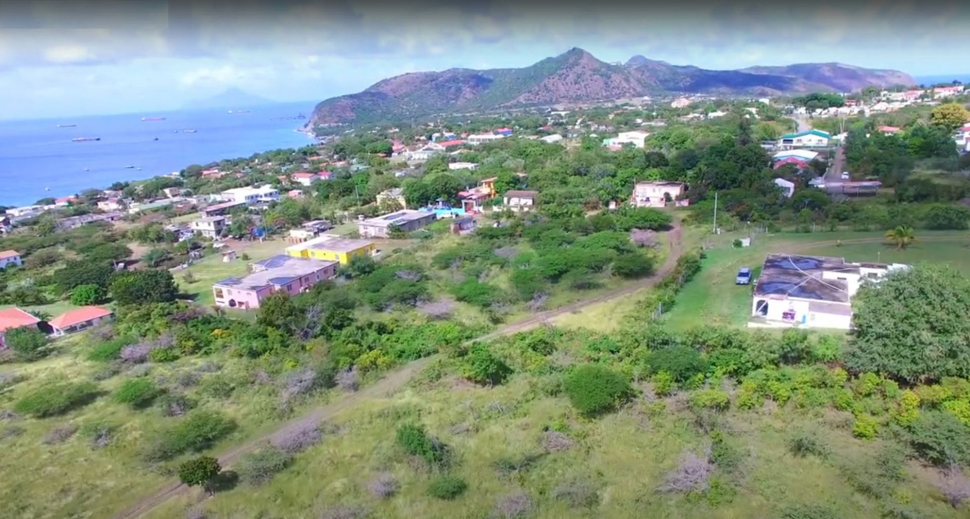 Union -Ruime bouwkavel op St. Eustatius, foto 2 van 9