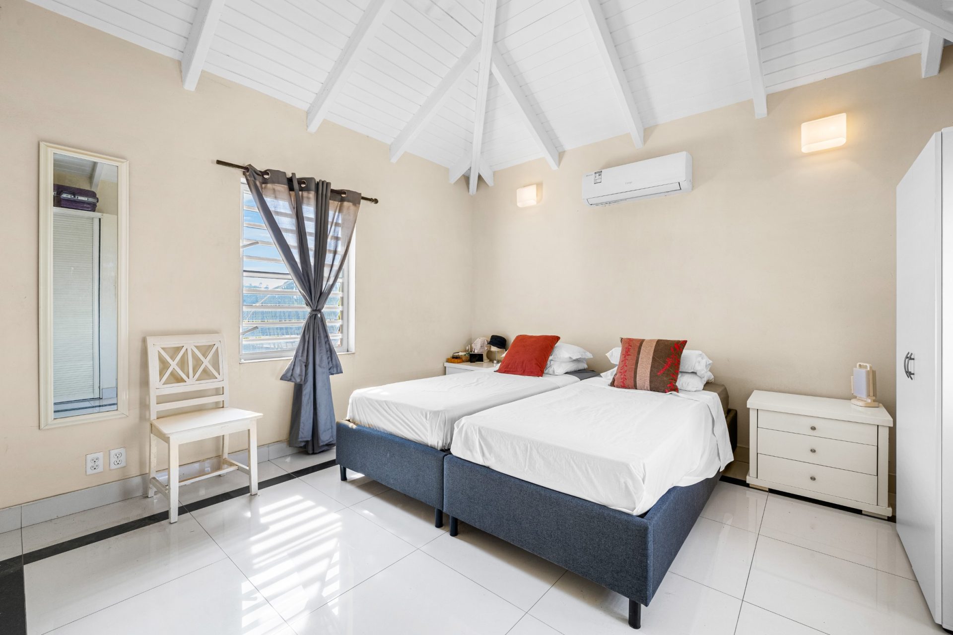 Courtyard Village A-2, foto 12 van 23