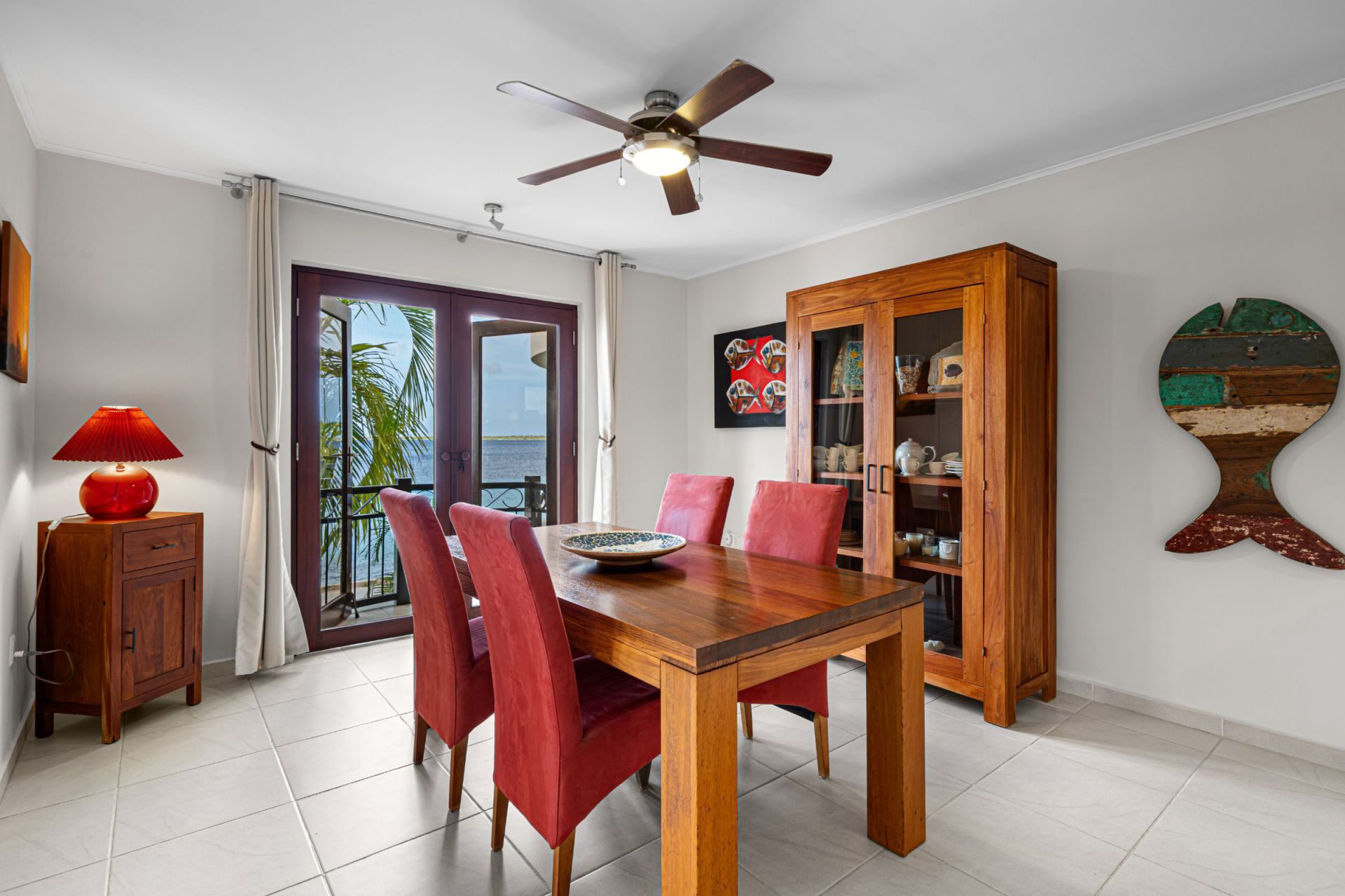 Vacation condo with 2 bedrooms, Caribbean Sea view, photograph 14 of 36