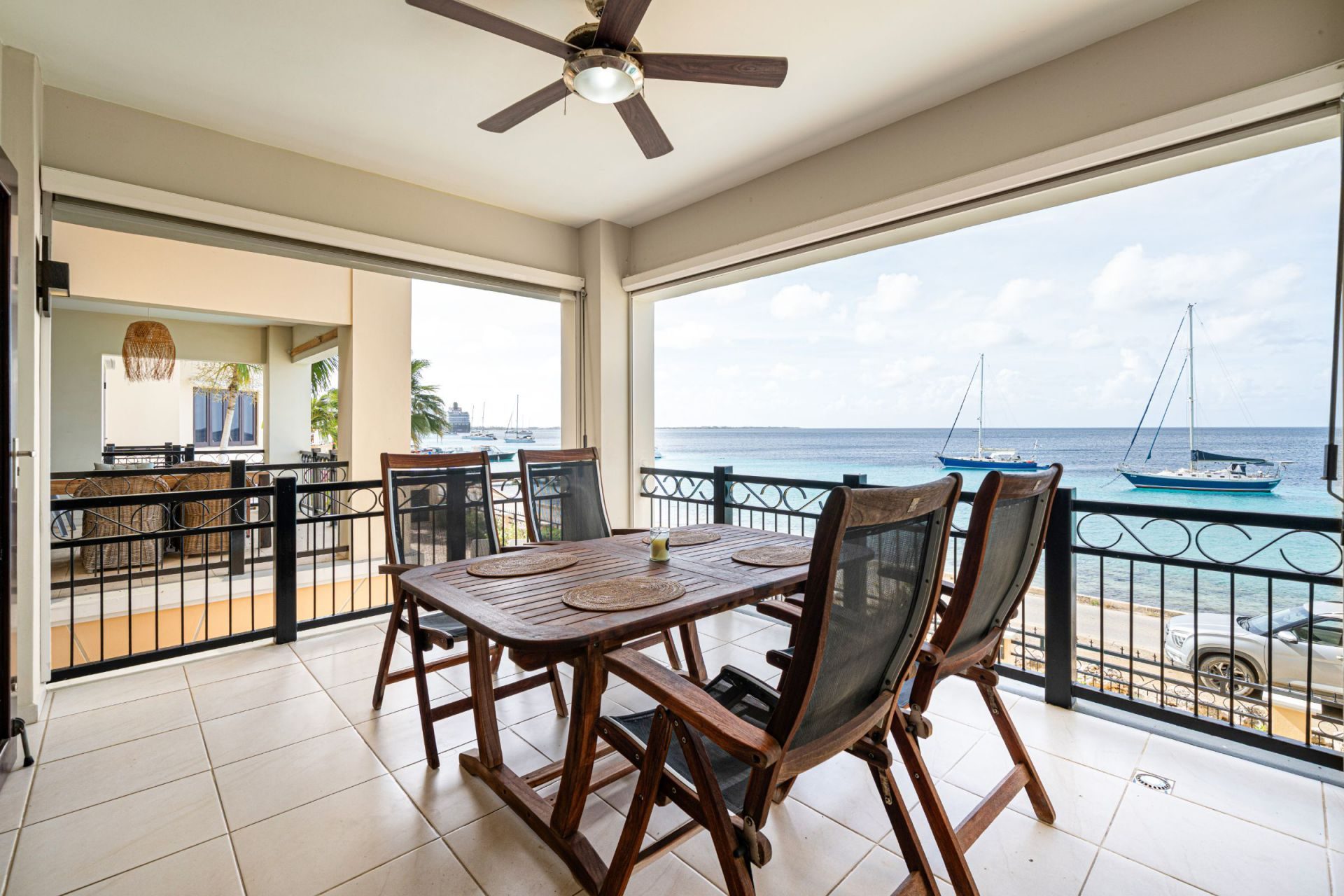 Vacation condo with 2 bedrooms, Caribbean Sea view, photograph 23 of 36