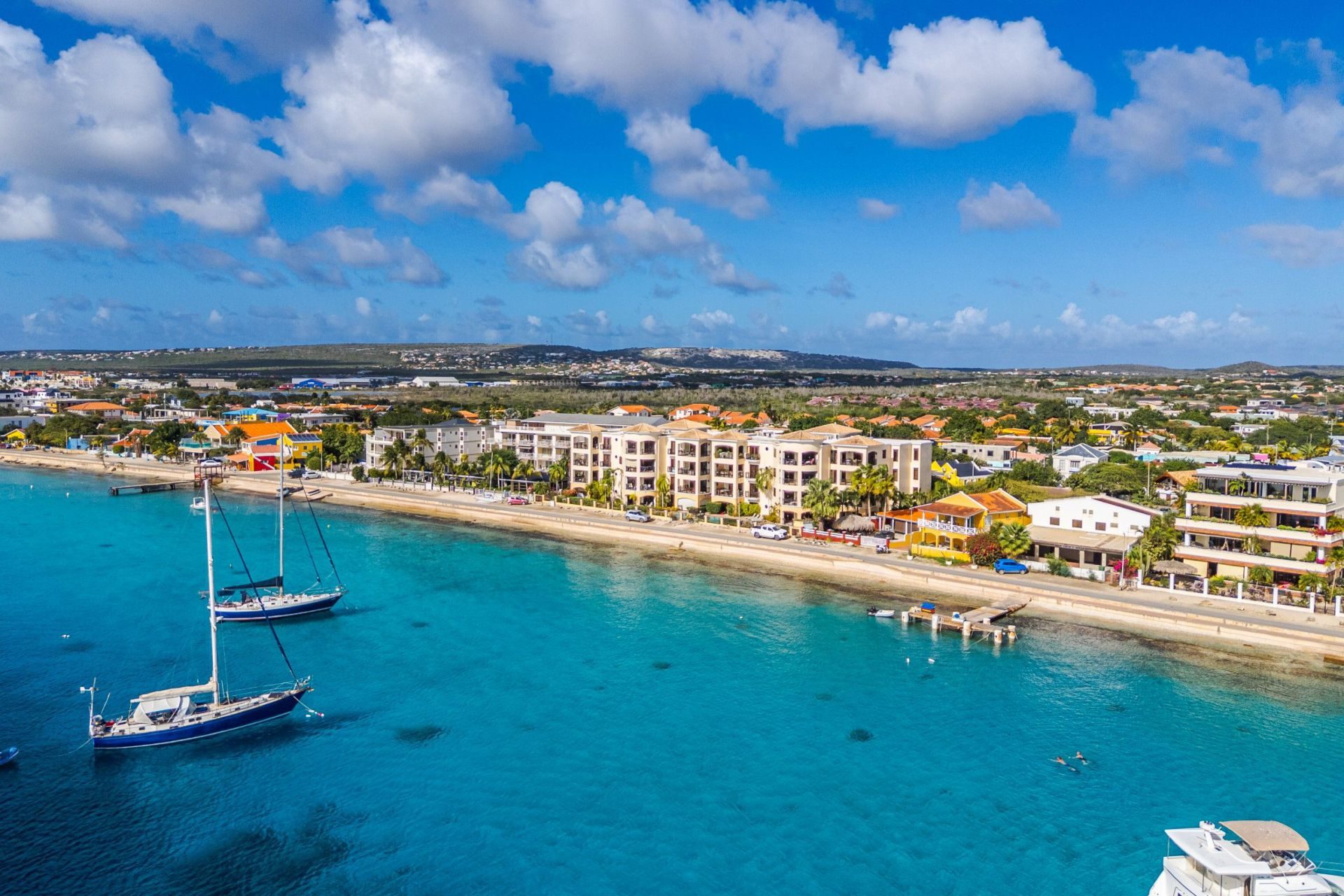 Vacation condo with 2 bedrooms, Caribbean Sea view, photograph 9 of 36