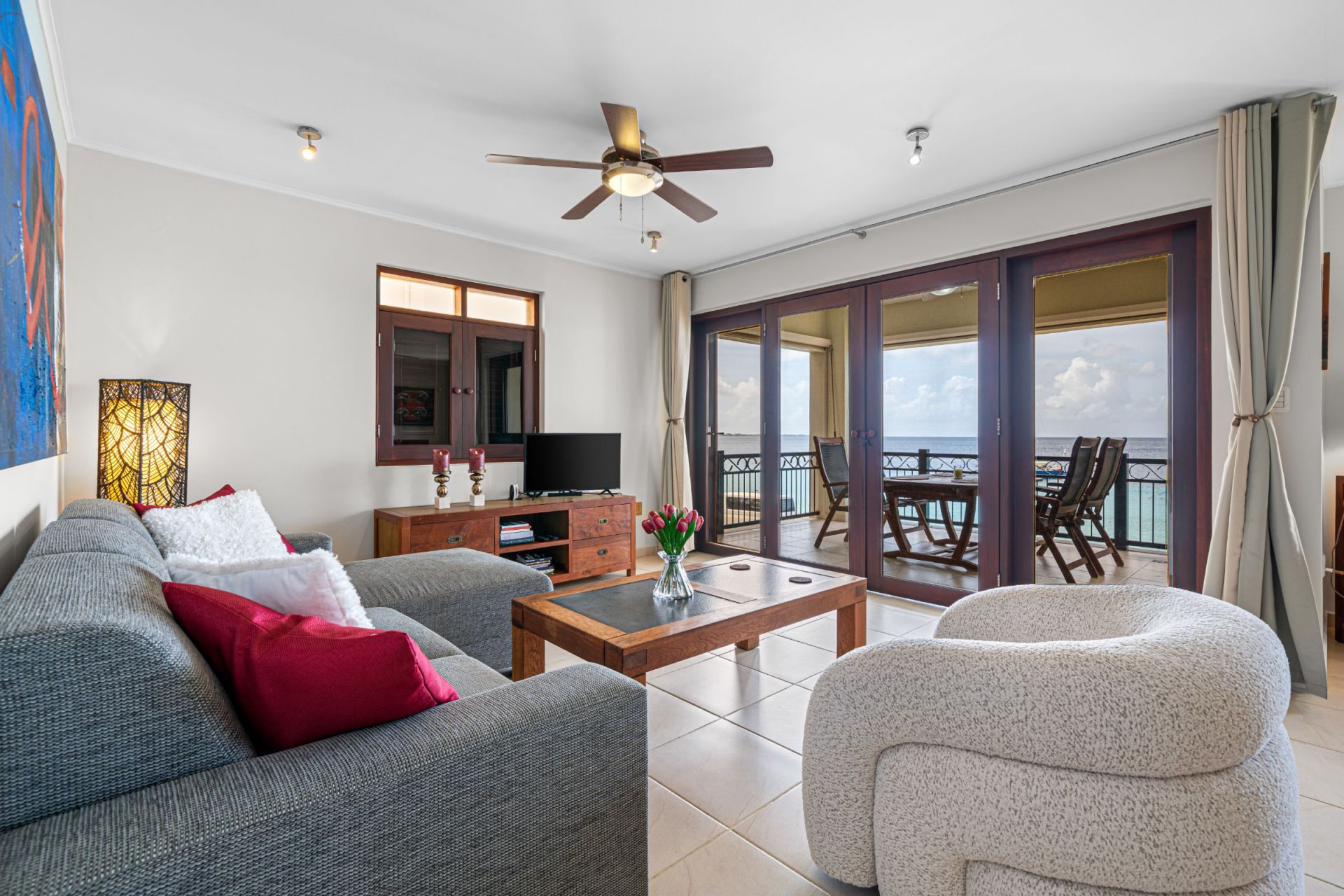 Vacation condo with 2 bedrooms, Caribbean Sea view, photograph 21 of 36