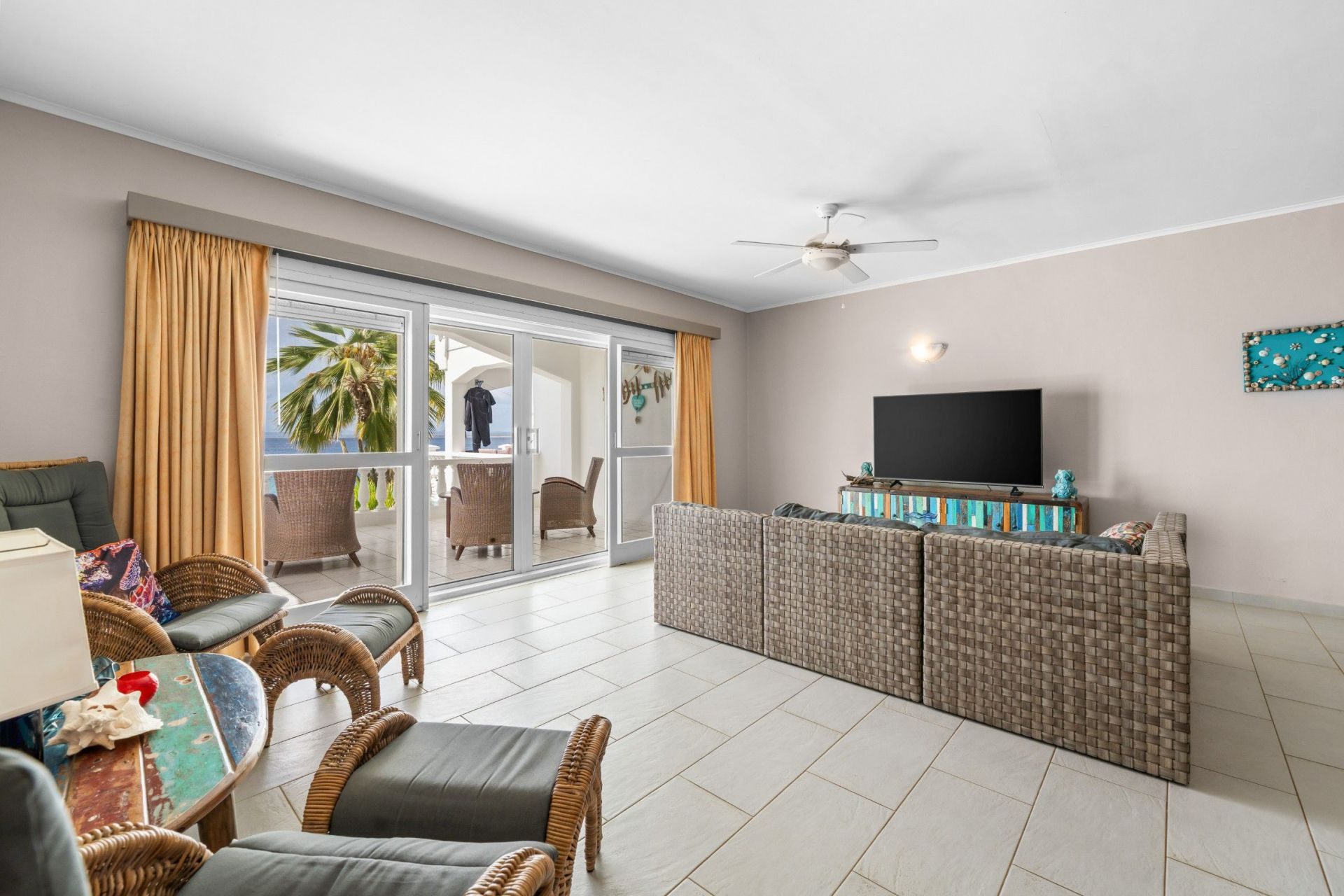 Belmar Apartment 14, photograph 6 of 21