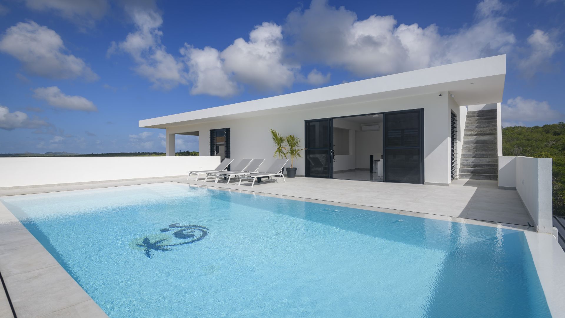 House of<br>the month: Crown Terrace 57, Sabadeco