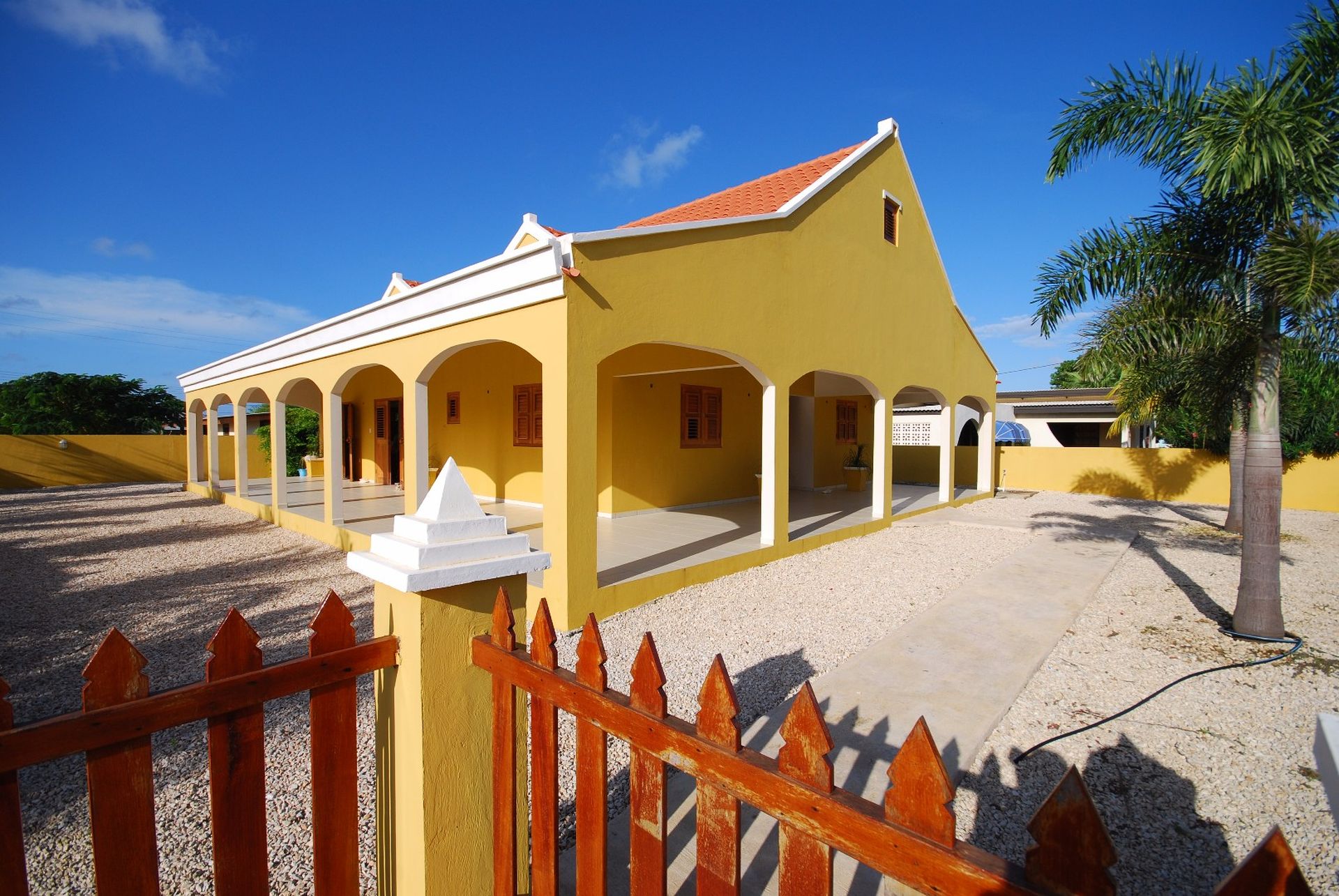 Recent gebouwd landhuis in traditionele stijl op bonaire