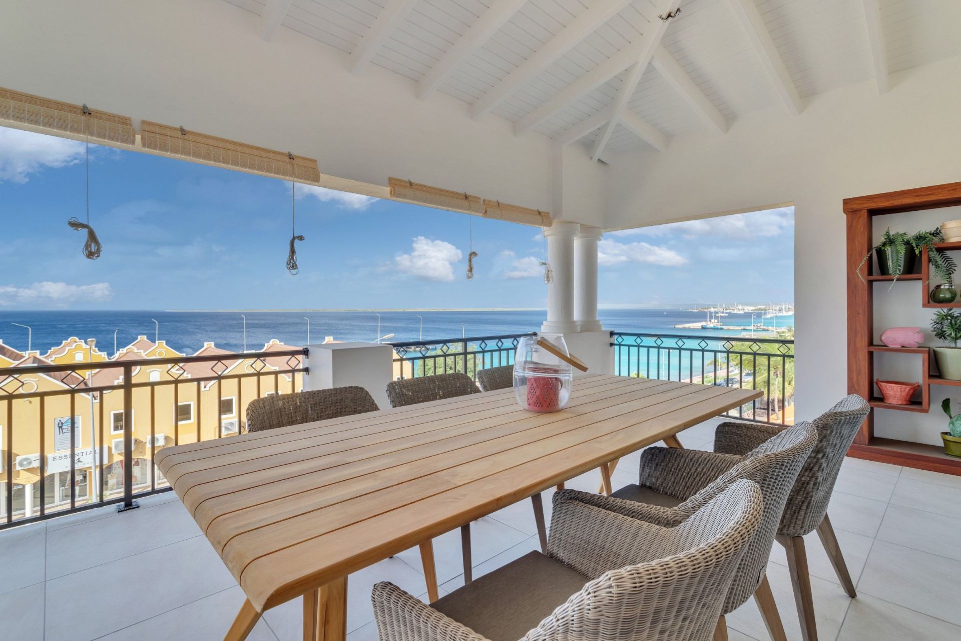 Hausmann Follies 14 - Penthouse